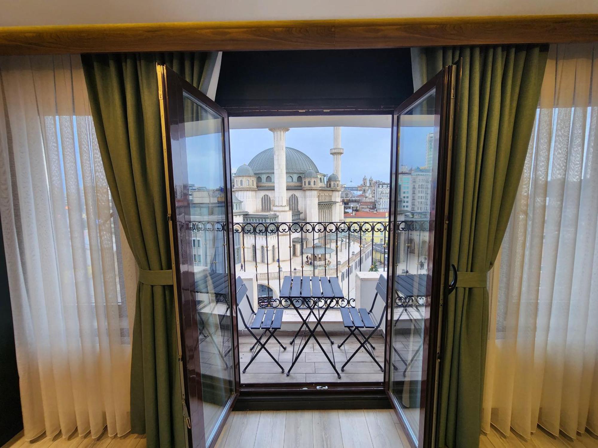 Taksim Landhouse Hotel Istanbul Exterior foto